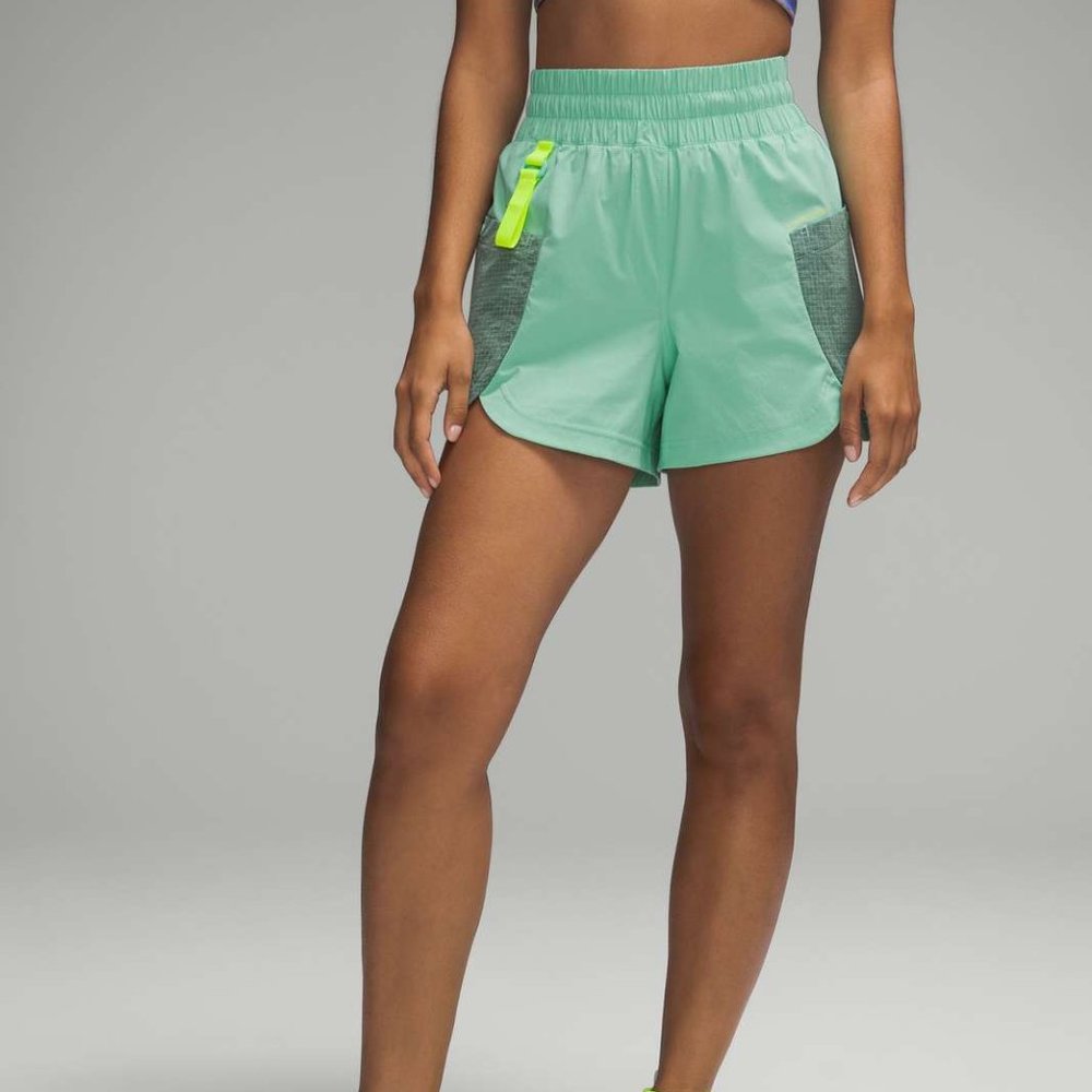 Lululemon Drop-In Pocket High-Rise Hiking Short 4"